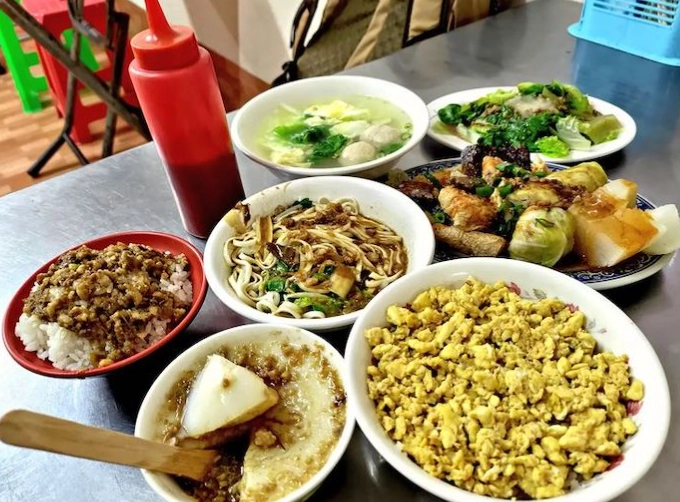 斗六火車站美食