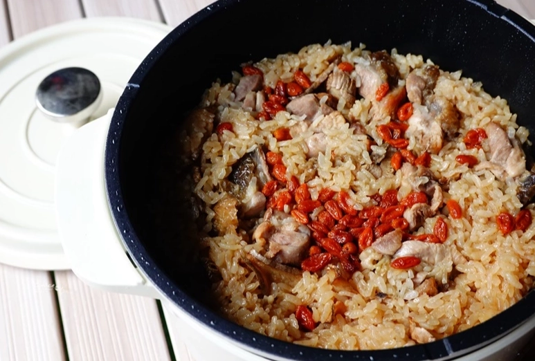 麻油雞炊飯做法