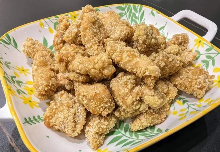 自製鹹酥雞 自製鹹酥雞