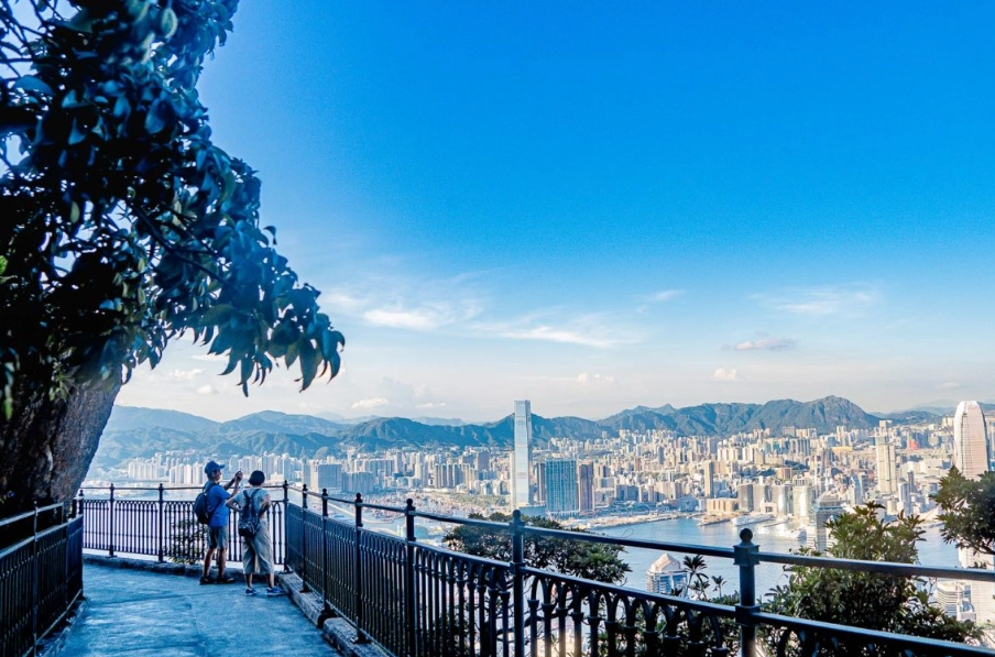西高山盧吉道 行山 西高山盧吉道 行山