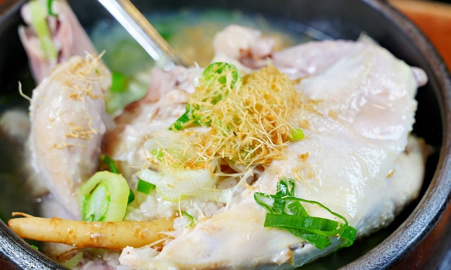 韓國蔘雞湯