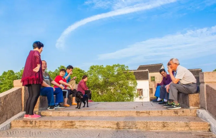 老人旅遊中部景點
