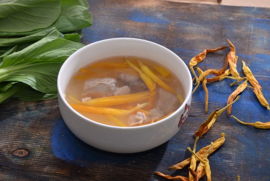 金針排骨湯做法