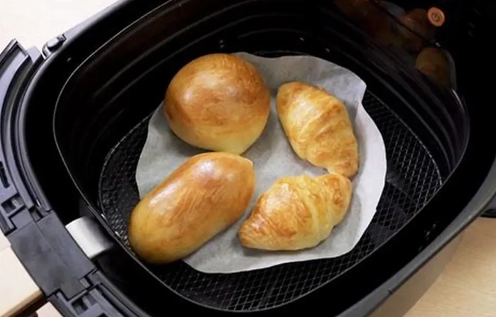 氣炸鍋使用盤子