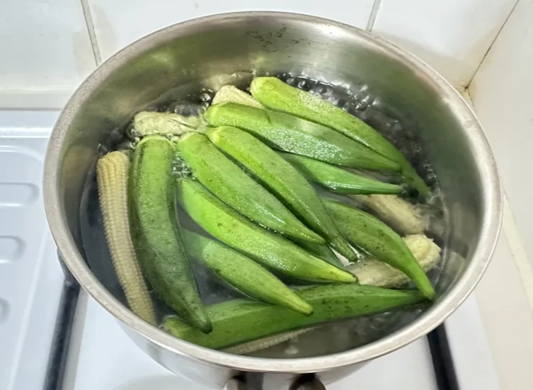 川燙玉米筍技巧