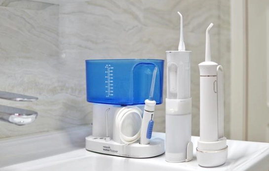 水牙線使用順序