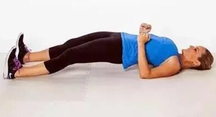 居家背肌训练方法