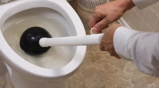 馬桶疏通方法