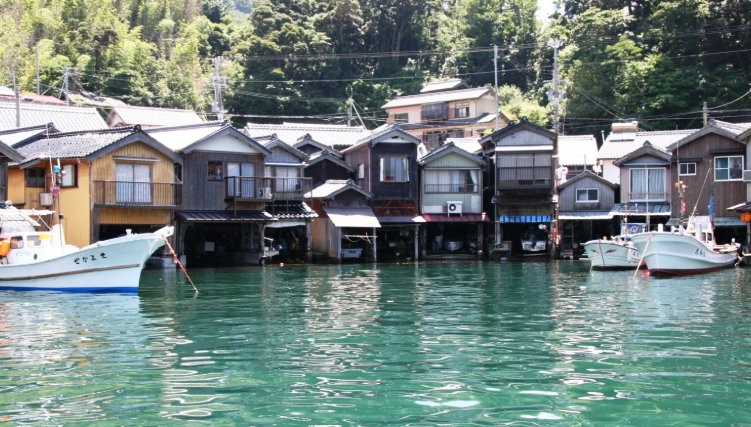 日本伊根舟屋交通方式