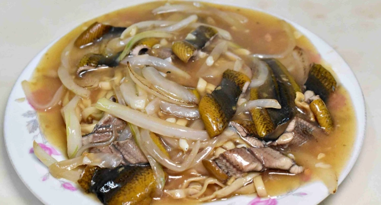 台灣鱔魚麵醬汁
