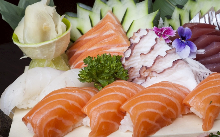 建國市場生魚片新鮮度