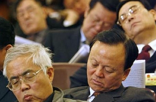 開會想睡覺解決方法 開會想睡覺解決方法