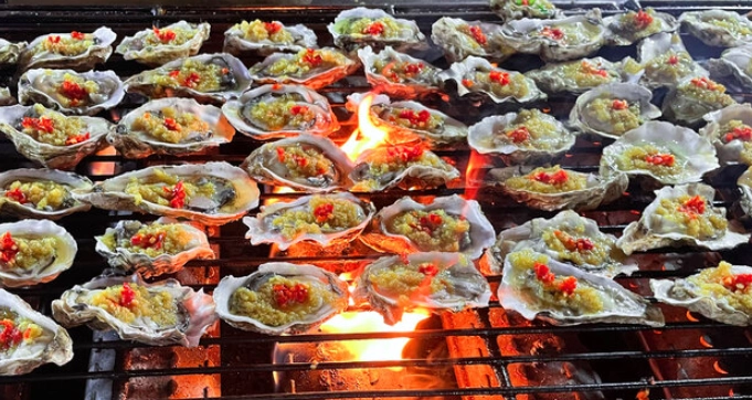 烤蚵吃到飽冷氣 烤蚵吃到飽冷氣