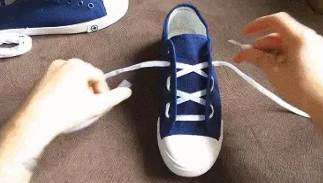 简单鞋带绑法 简单鞋带绑法