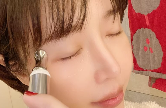 眼霜按摩技巧 眼霜按摩技巧