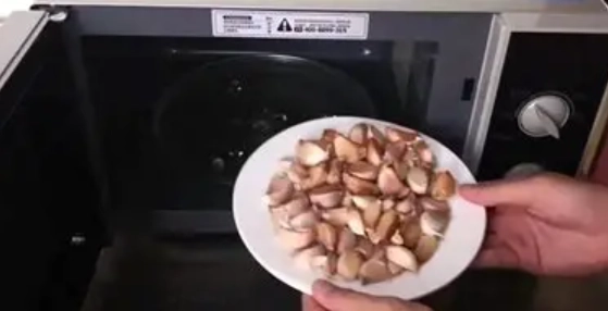 快速剥大蒜方法