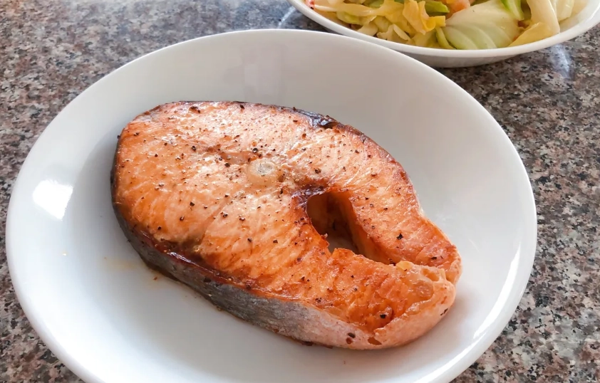 冷凍鮭魚氣炸鍋做法