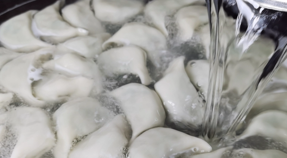 煮水餃為什麼加冷水