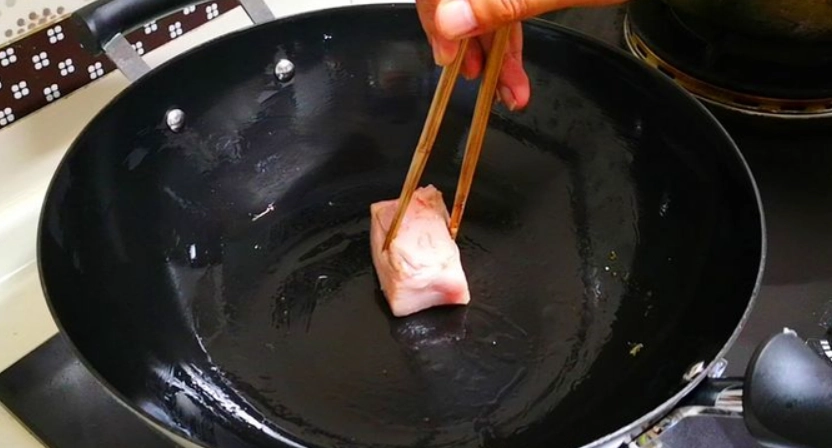 鑄鐵鍋清潔 鑄鐵鍋清潔