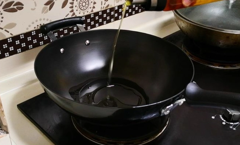 鑄鐵鍋保養 鑄鐵鍋保養
