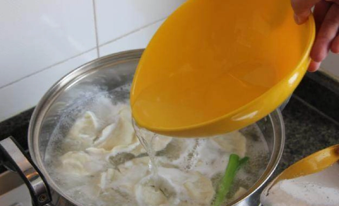 水餃煮法技巧