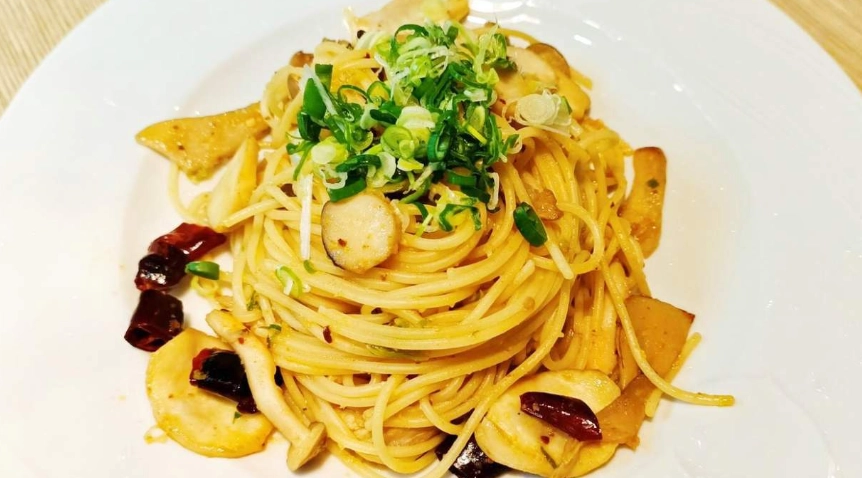 拉麵 義大利麵 不同