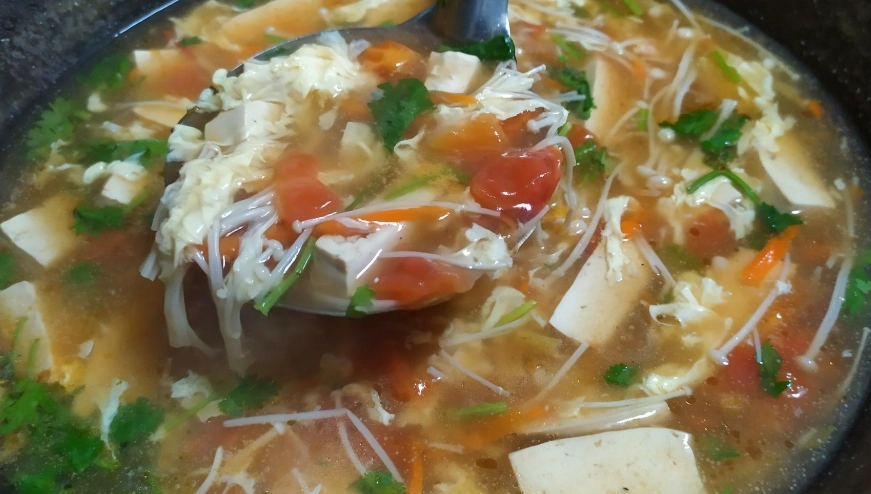 金針肉絲湯 做法