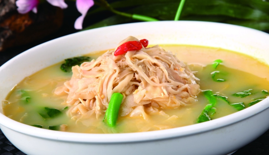 金針肉絲湯 料理