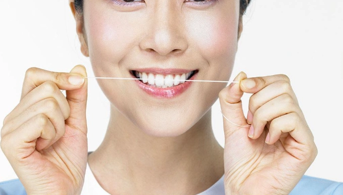 牙線使用時機
